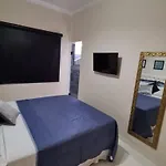 Suites Casal E Solteiro Em Casa Familiar